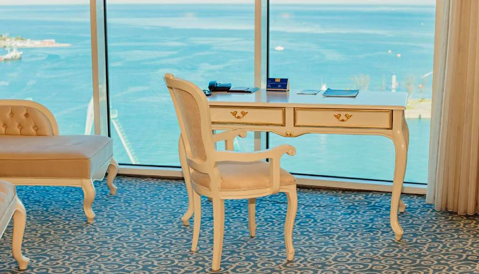 هتل جی آر دبلیو ولموند باتومی